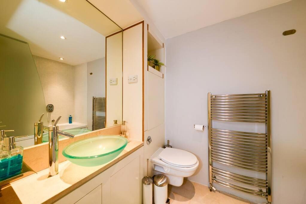 Mr2 - Charming 1 Bed Apartment, Munster Village